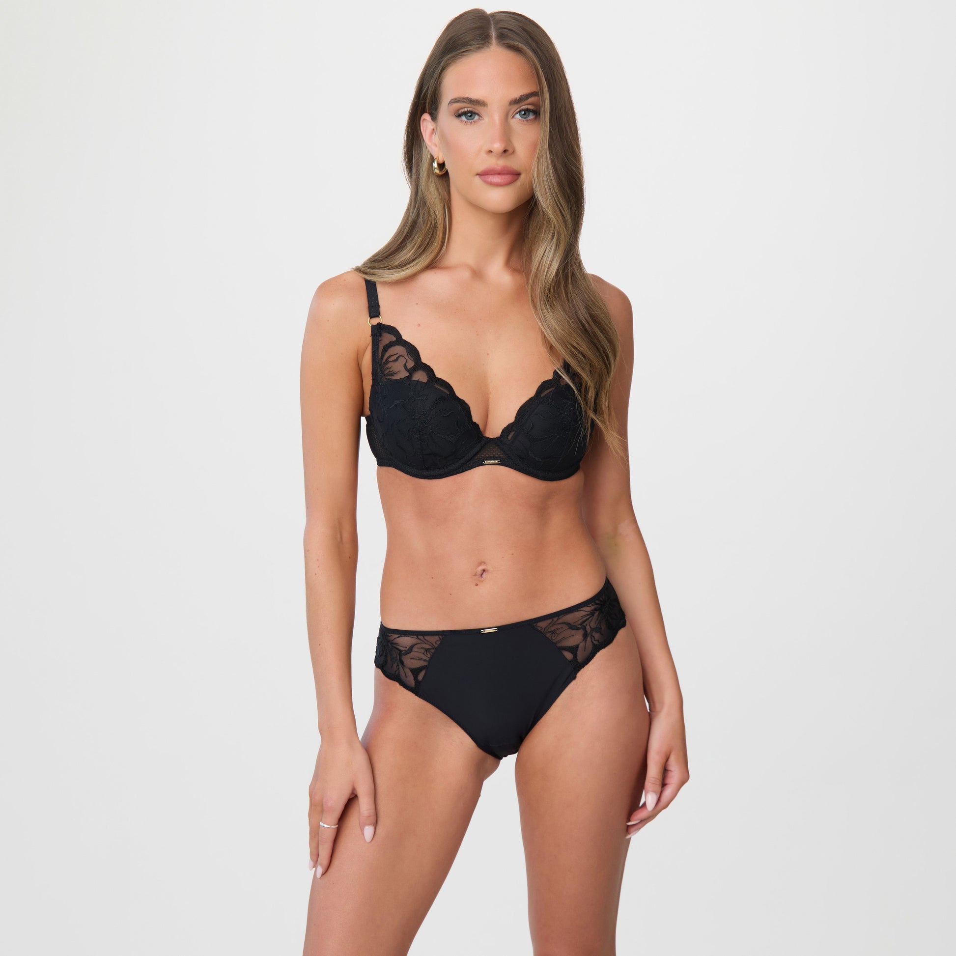 Fleurs C12M3 - Noir